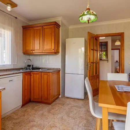 - 32609 Villa *